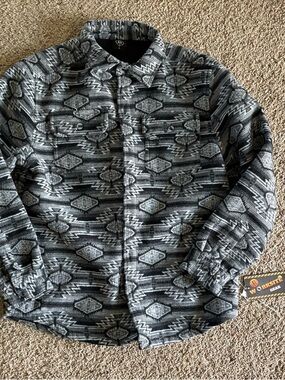 NWT Women’s Fleece Aztec Shacket